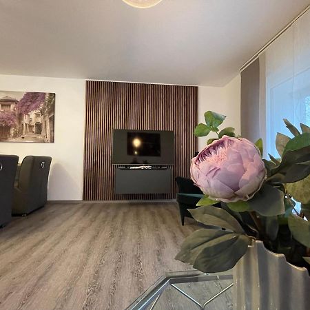 Exklusive Wohnung Zentral Mit Grossem Balkon Losheim Exteriör bild