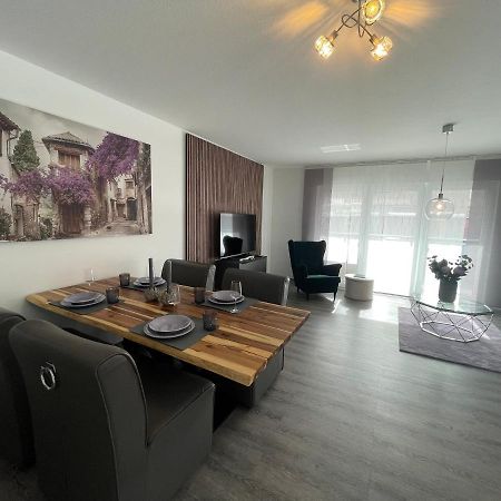 Exklusive Wohnung Zentral Mit Grossem Balkon Losheim Exteriör bild