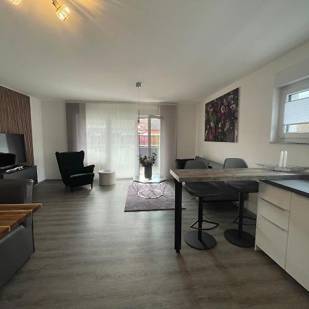 Exklusive Wohnung Zentral Mit Grossem Balkon Losheim Exteriör bild
