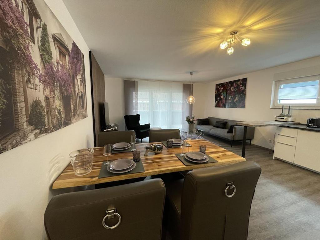 Exklusive Wohnung Zentral Mit Grossem Balkon Losheim Exteriör bild